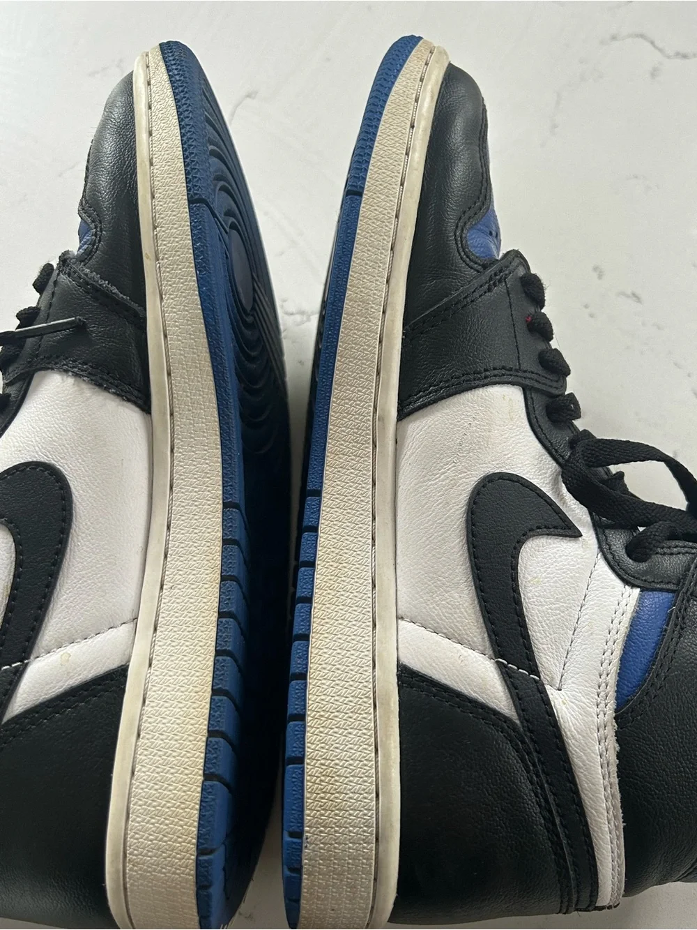 Nike air Jordan 1 retro high og royal toe men’s size 7